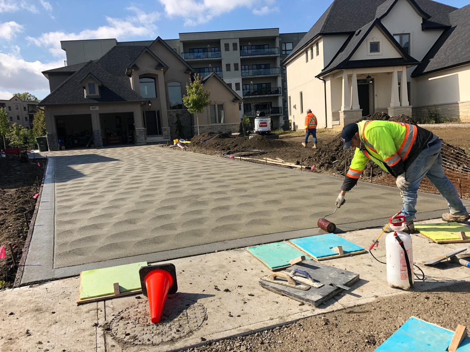 Large Scale Rosette Driveway